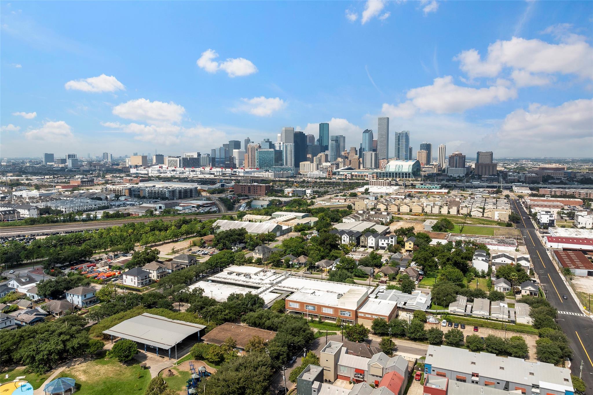 3018 Commerce Street