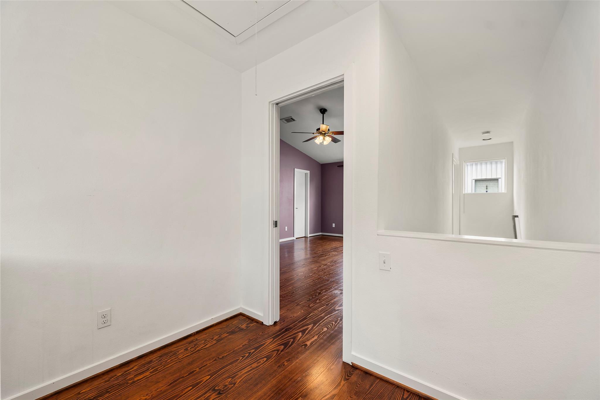 3018 Commerce Street