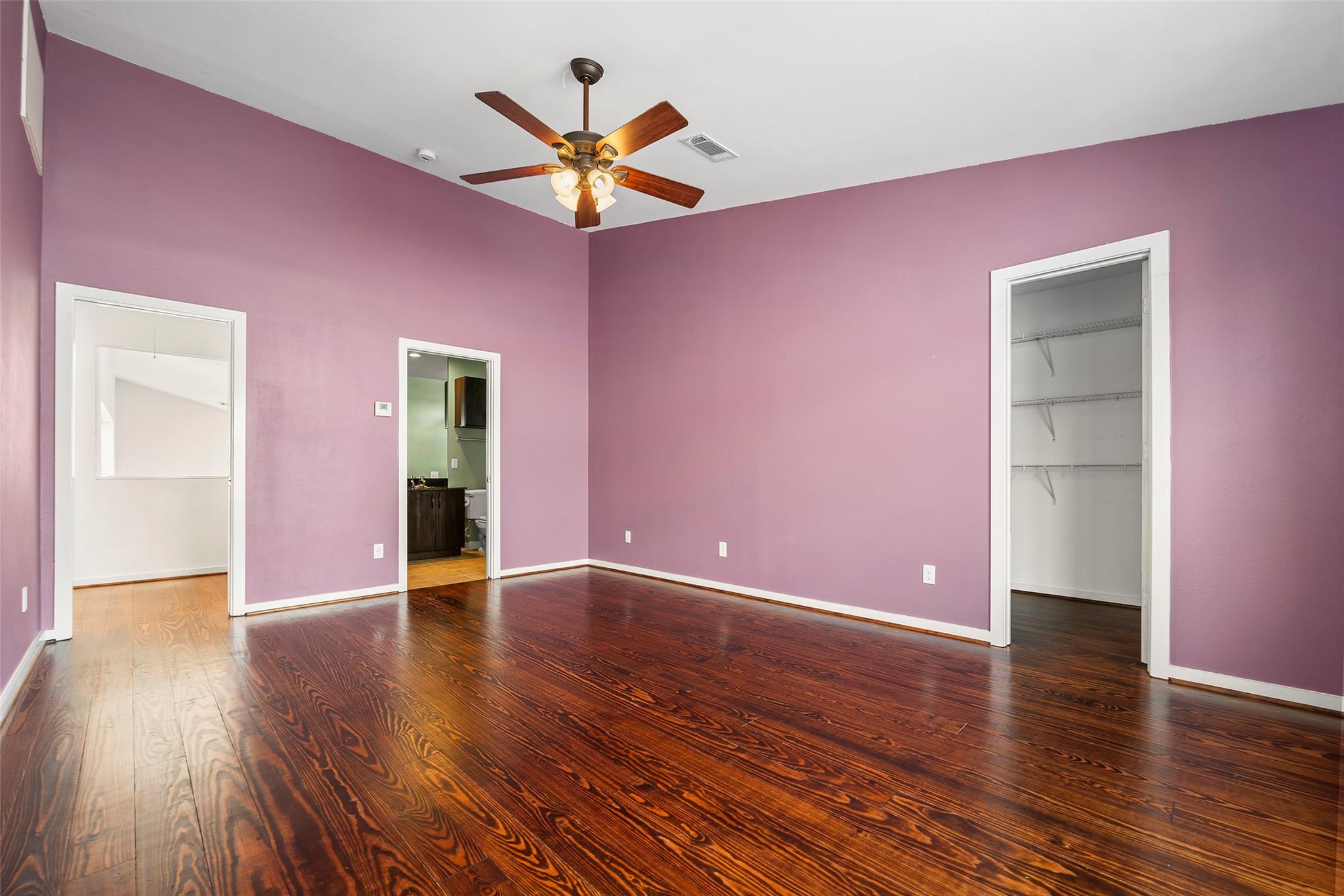 3018 Commerce Street