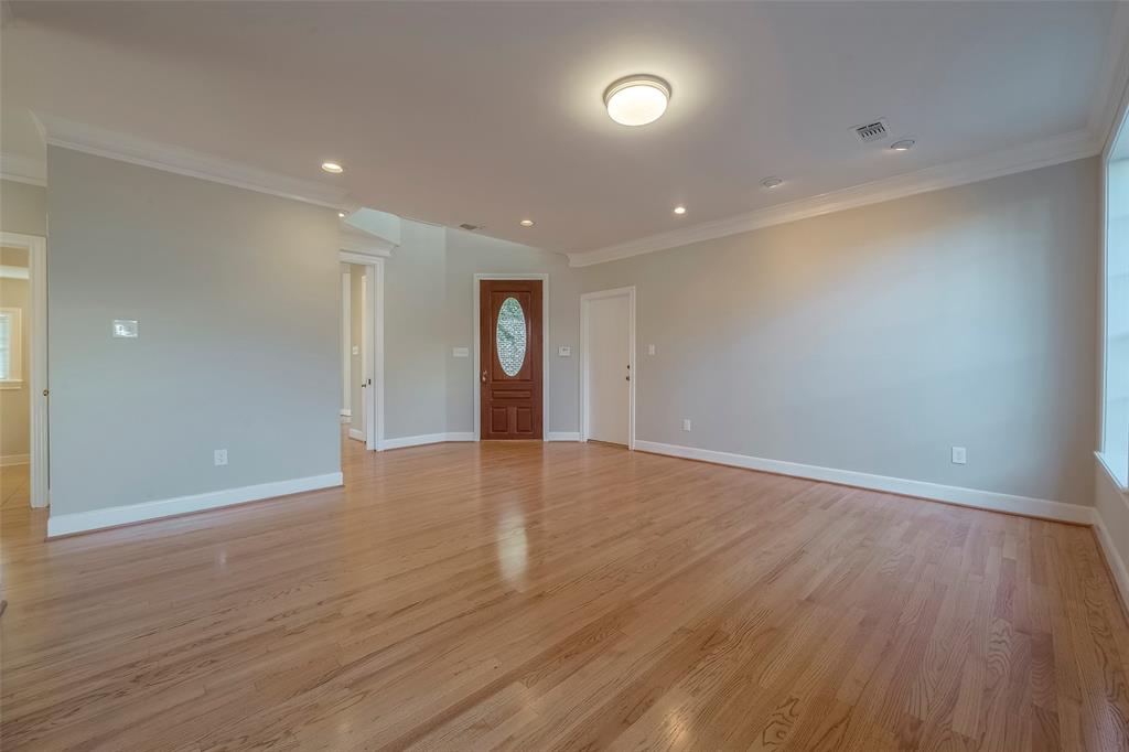 6411 Rutgers Avenue