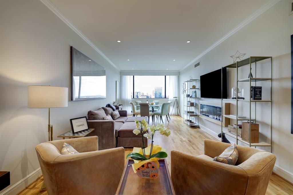 1111 Hermann Drive # 15E