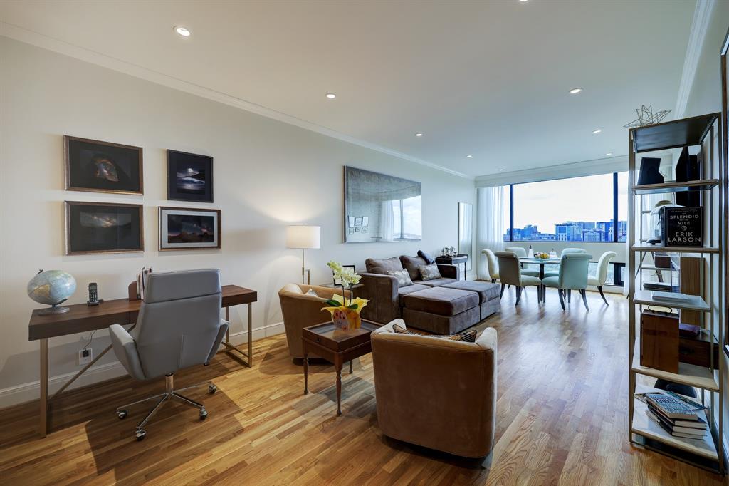 1111 Hermann Drive # 15E