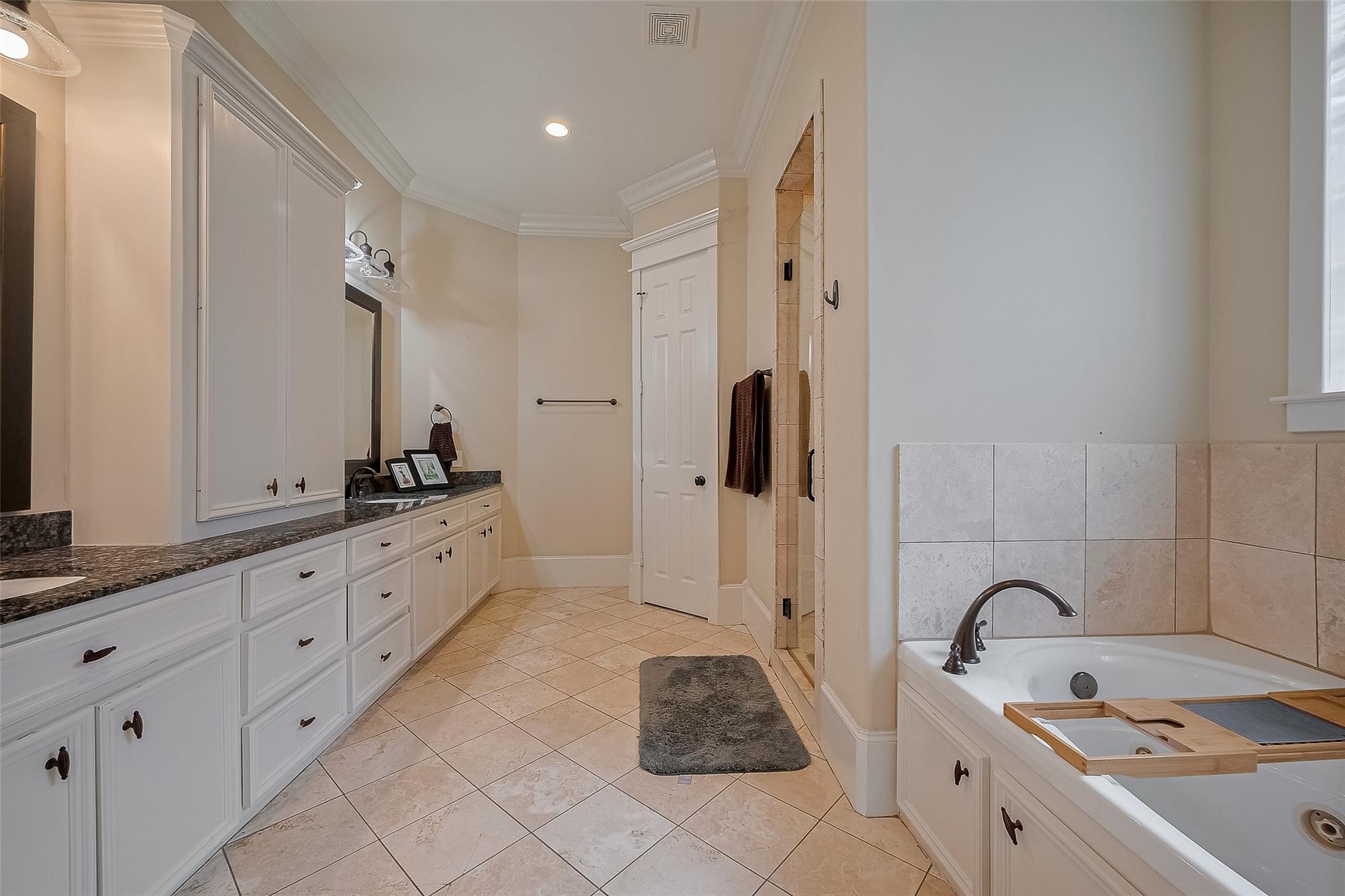 1904 W 14th Street # B