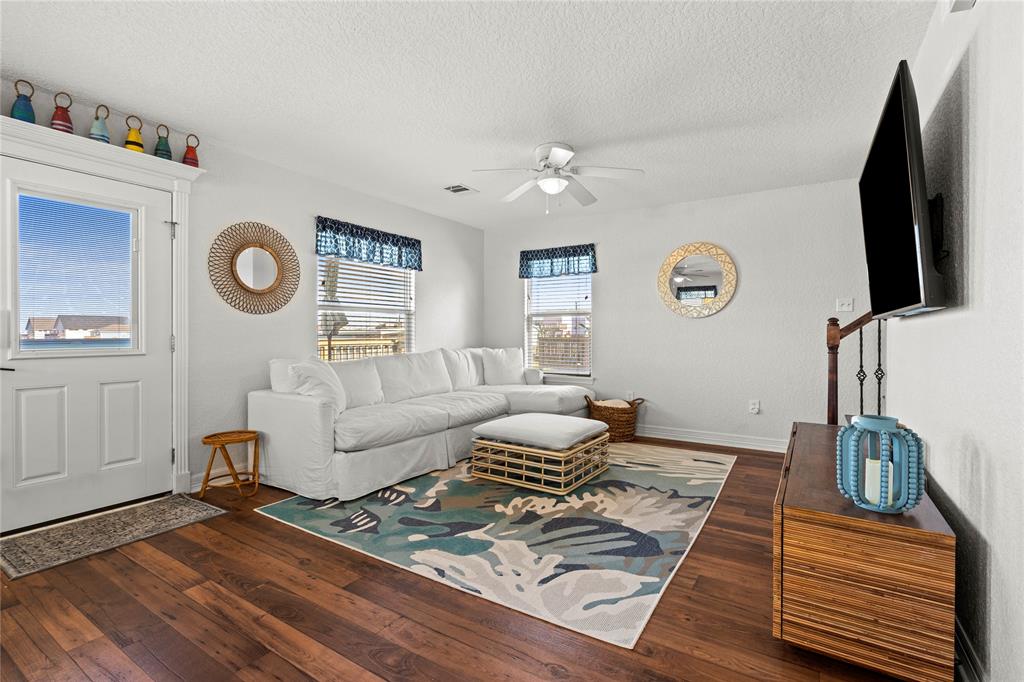 223 Sandpebble Place