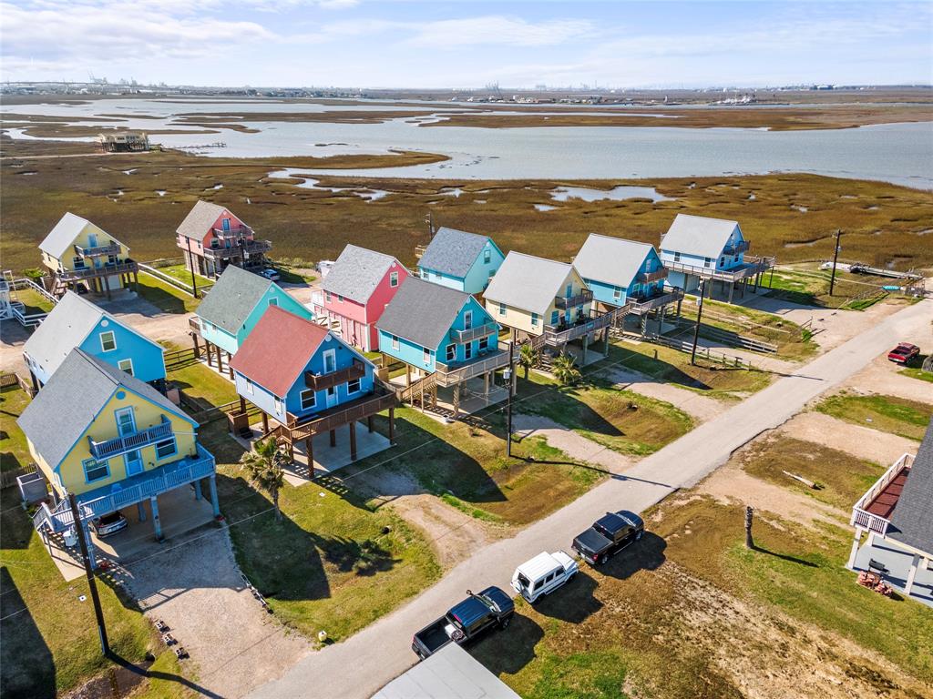 223 Sandpebble Place