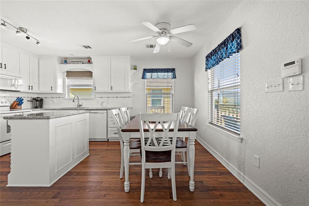 223 Sandpebble Place