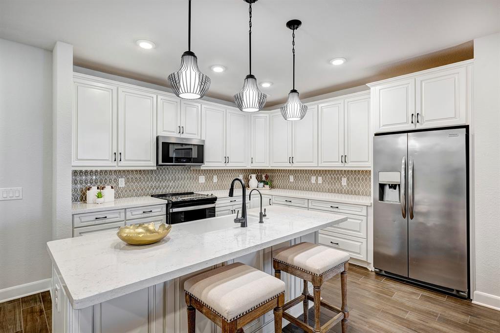 6804 Westview Drive # 2304