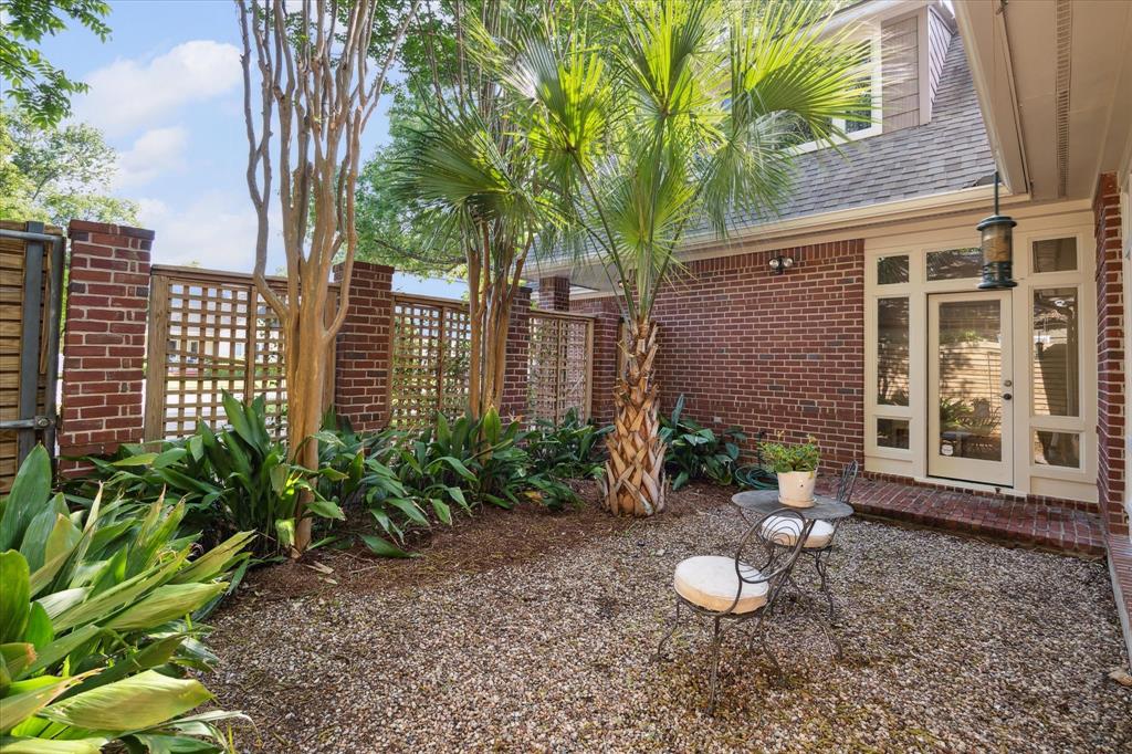2244 Colquitt