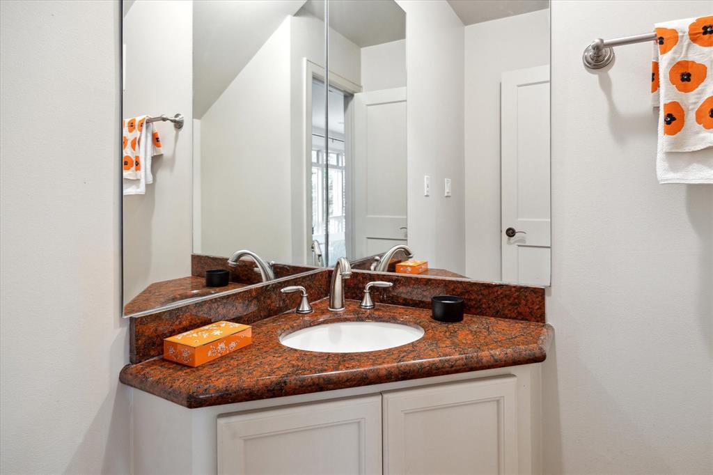 2244 Colquitt