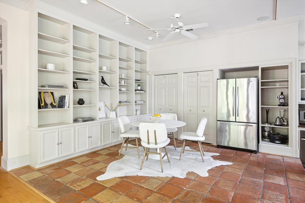 2244 Colquitt