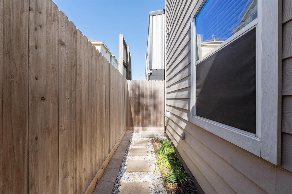 1143 W 24th Street # B