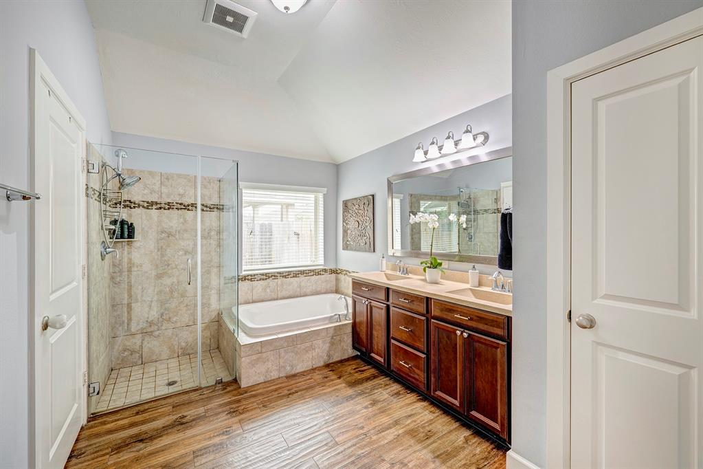 4510 Green Forest Pass