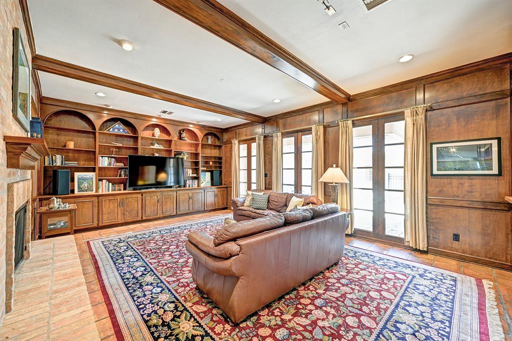 223 Tamerlaine Drive