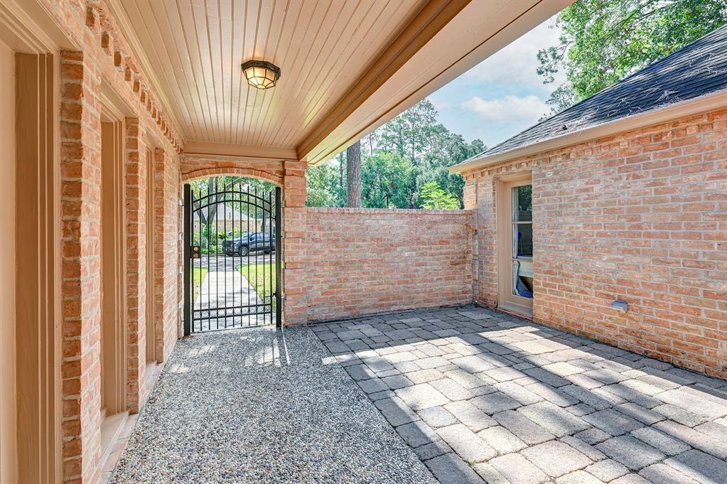 223 Tamerlaine Drive