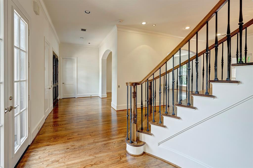 3841 Piping Rock Lane