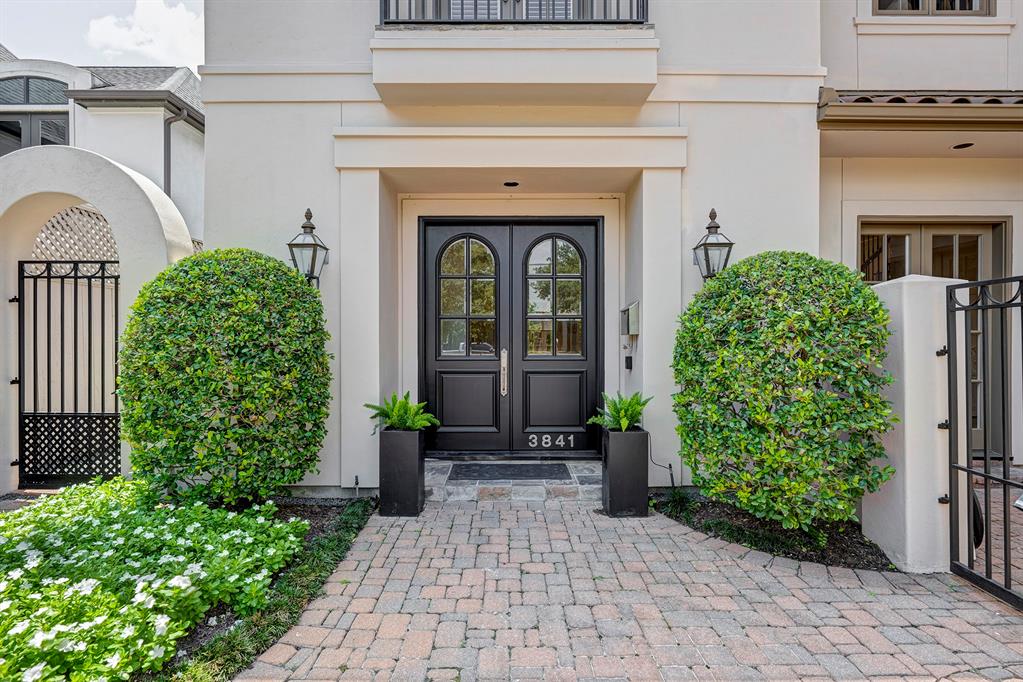 3841 Piping Rock Lane