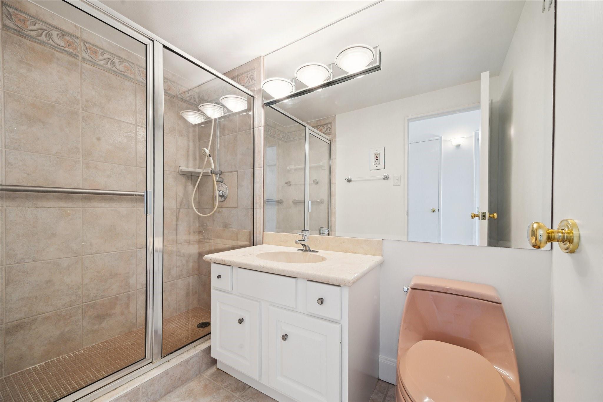 1400 Hermann Drive # 3H