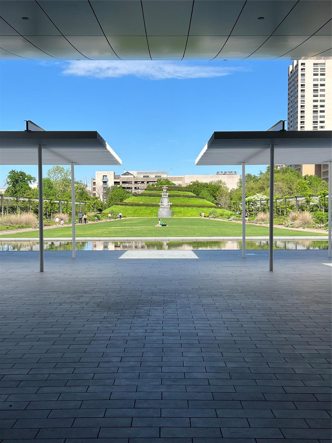 1400 Hermann Drive # 3H