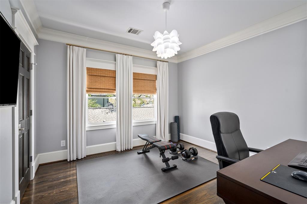 801 Ralfallen Street