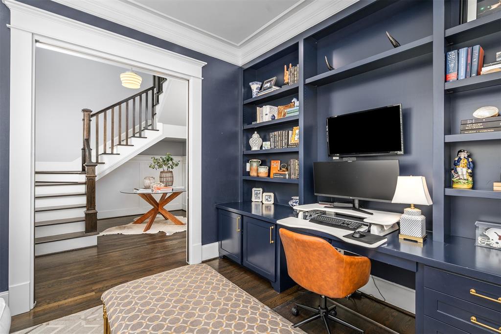 801 Ralfallen Street