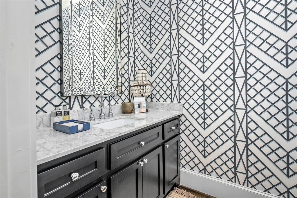 801 Ralfallen Street