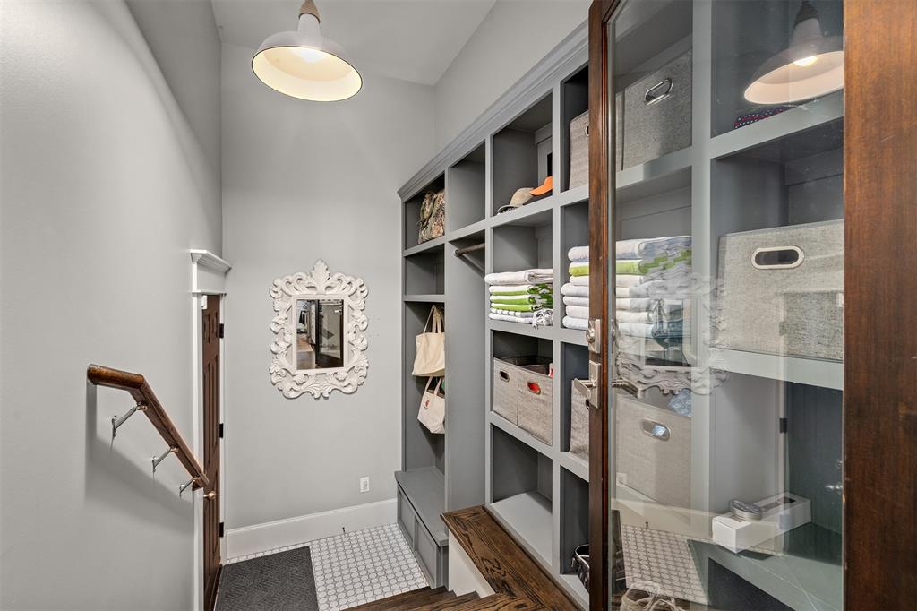 801 Ralfallen Street