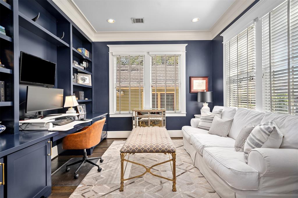 801 Ralfallen Street