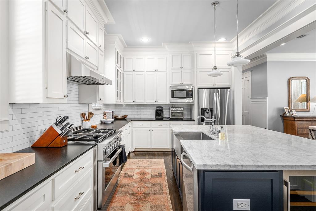 801 Ralfallen Street