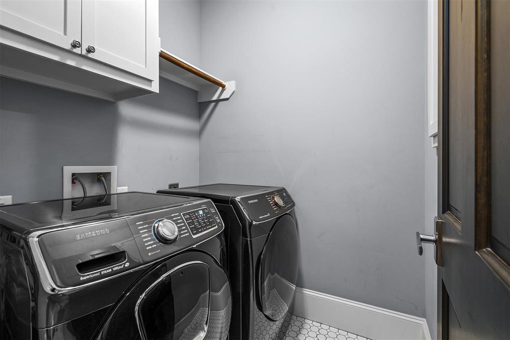 801 Ralfallen Street