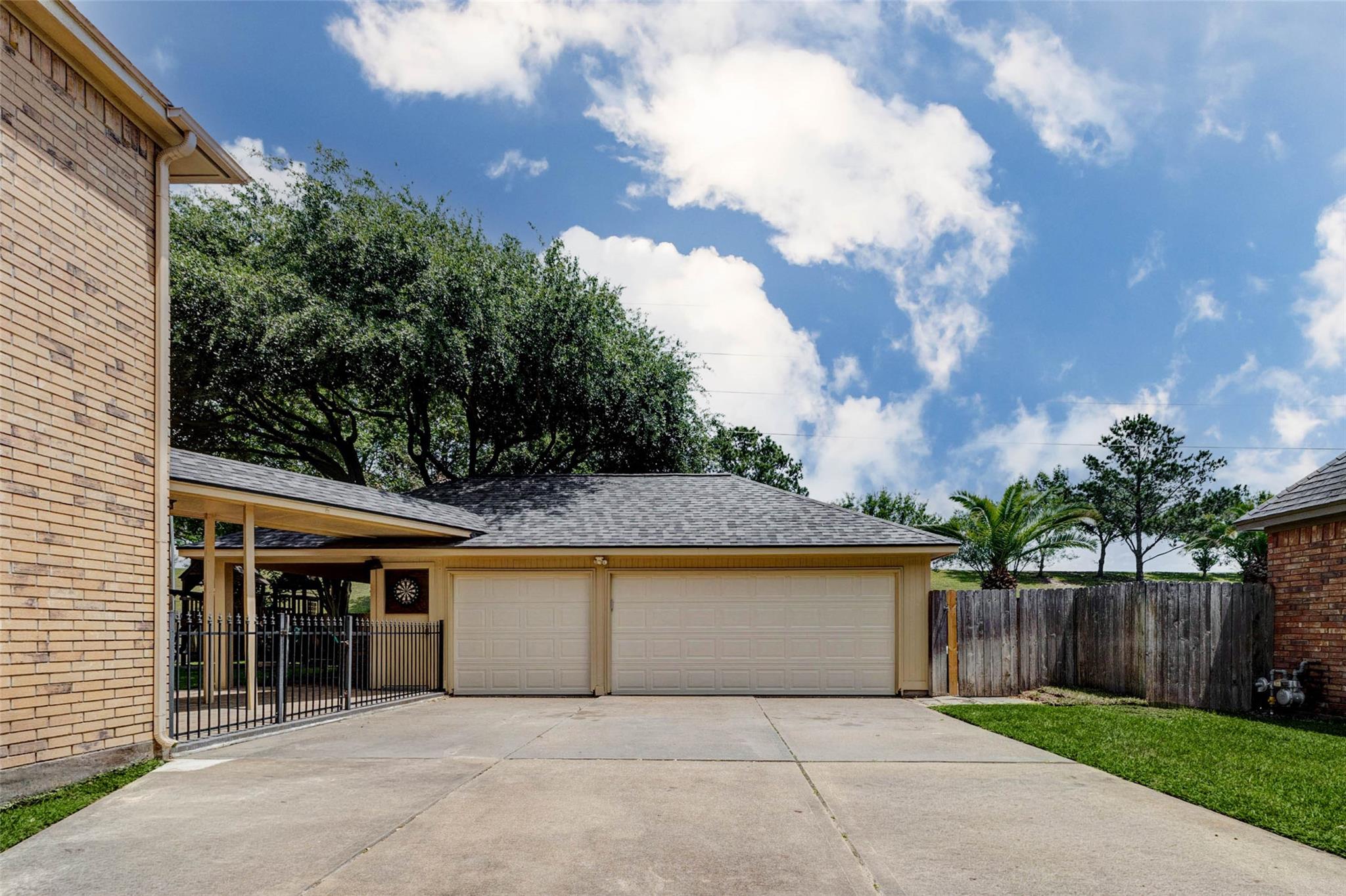 1707 Breezy Bend Drive