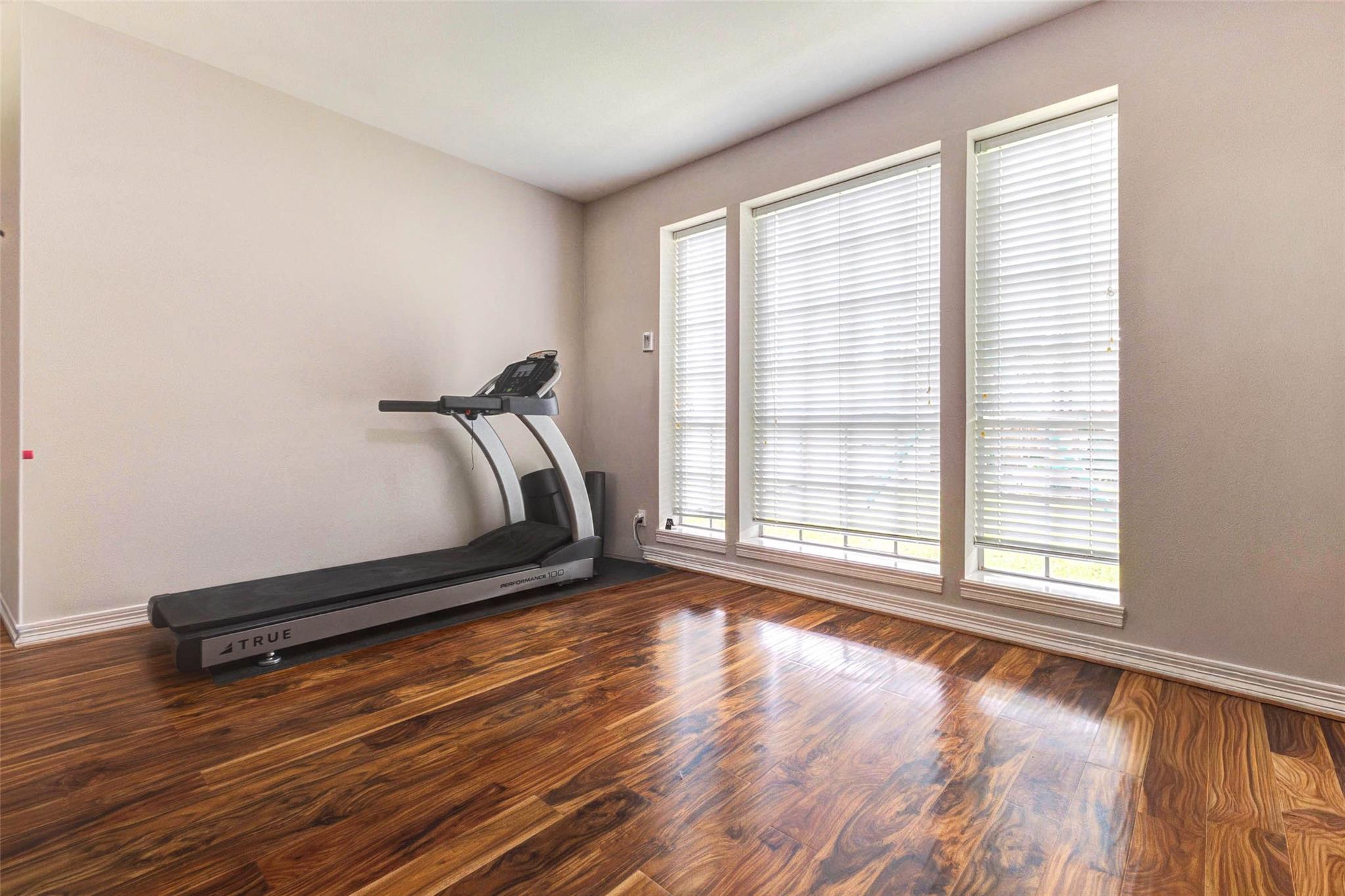 1707 Breezy Bend Drive