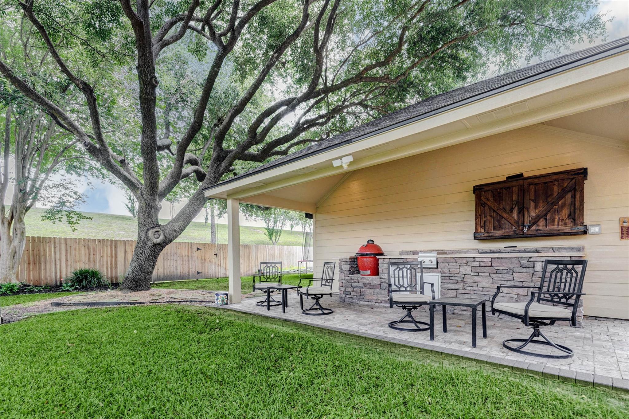 1707 Breezy Bend Drive