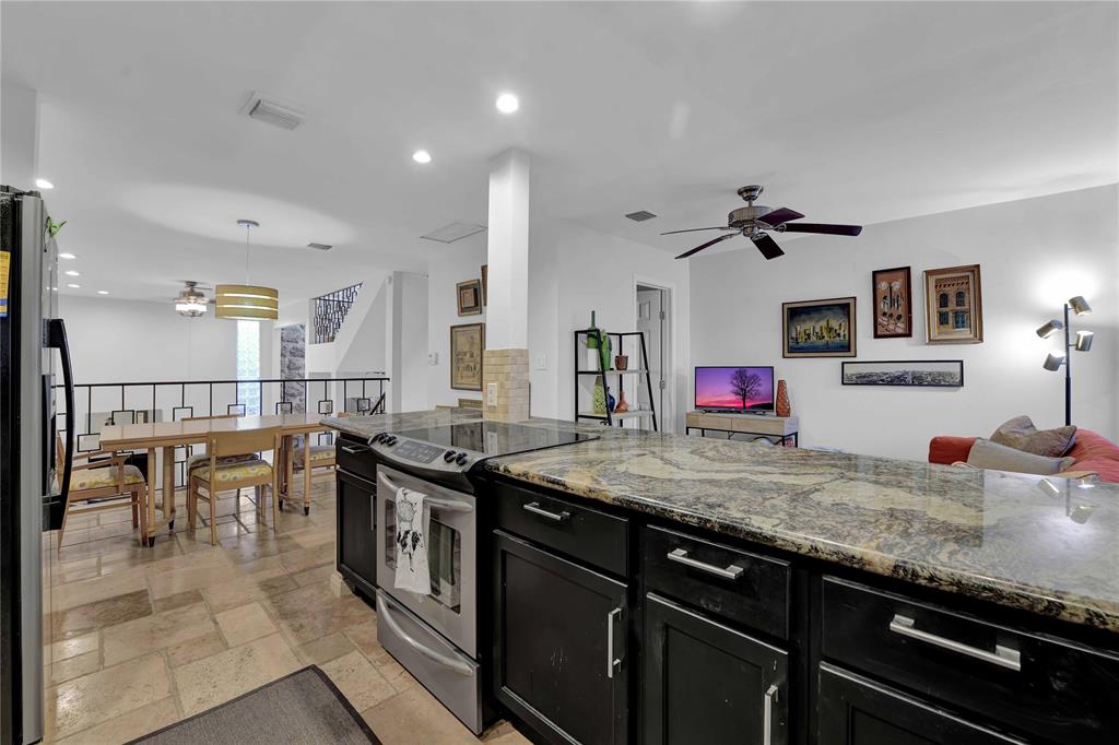 216 Stratford Street # 2