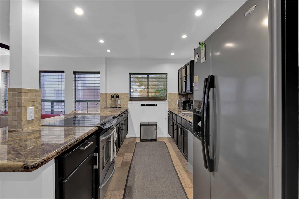 216 Stratford Street # 2