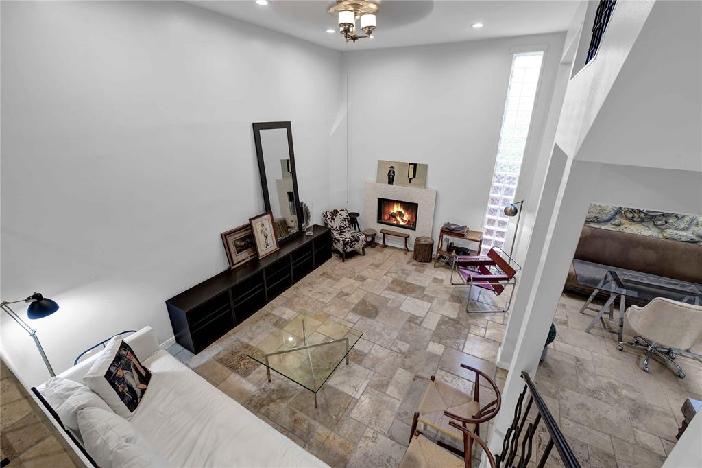 216 Stratford Street # 2