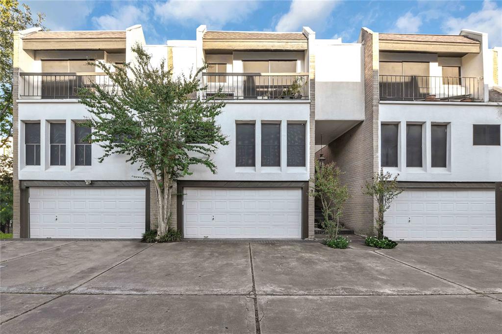 216 Stratford Street # 2