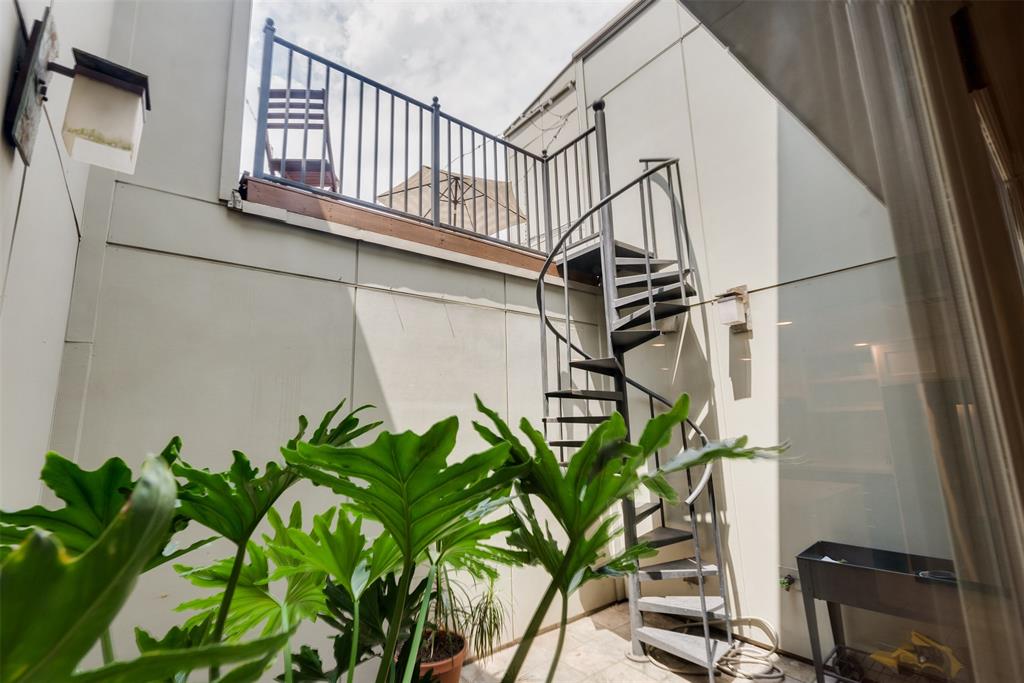 2324 Steel Street # 20