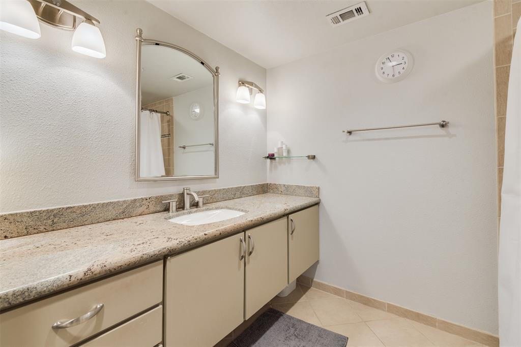 2324 Steel Street # 20