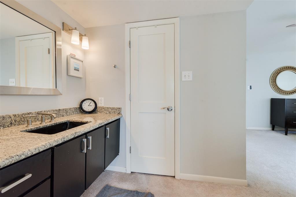 2324 Steel Street # 20