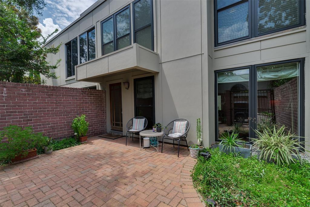 2324 Steel Street # 20