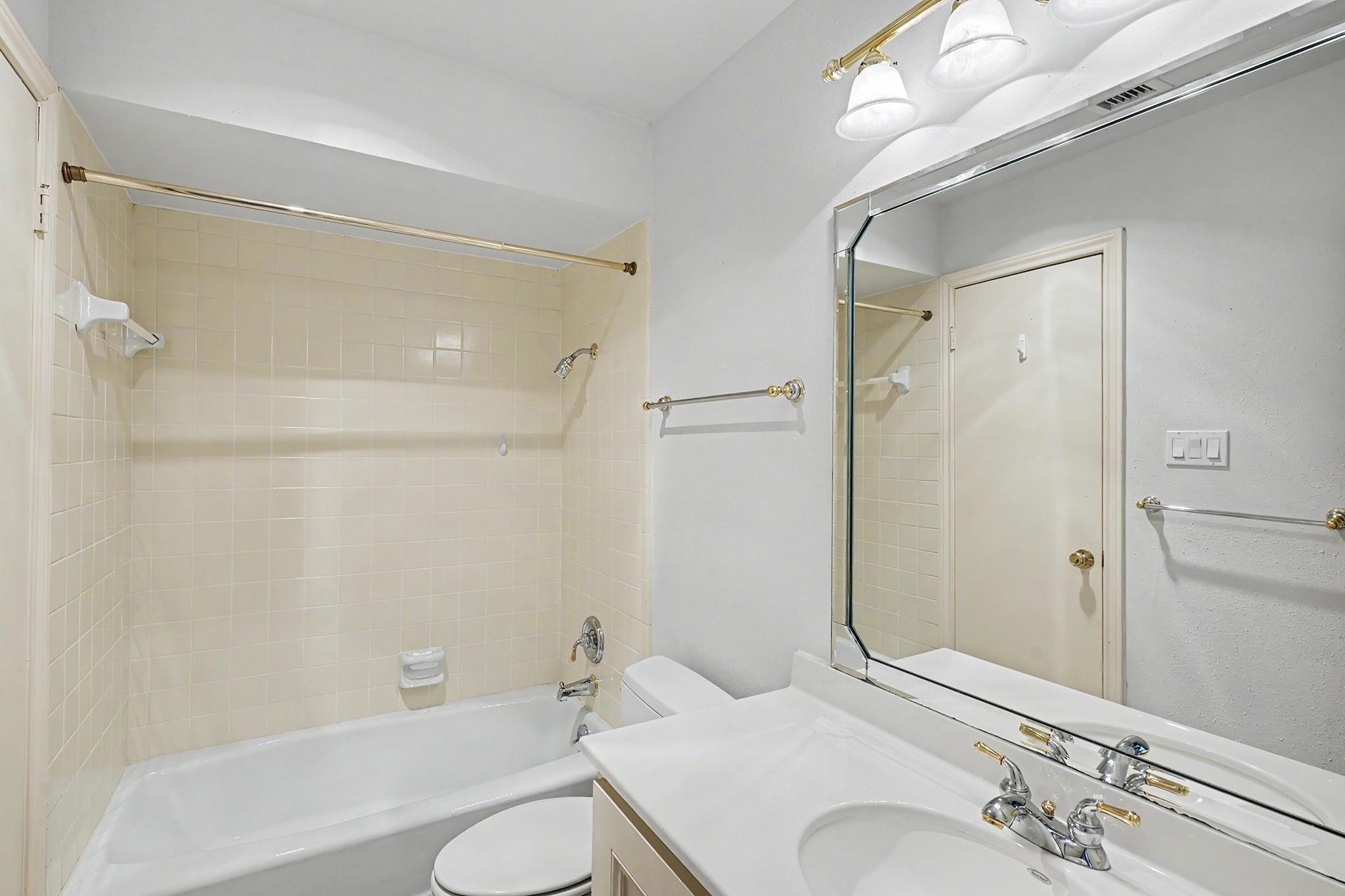 5916 Valley Forge Drive # 163