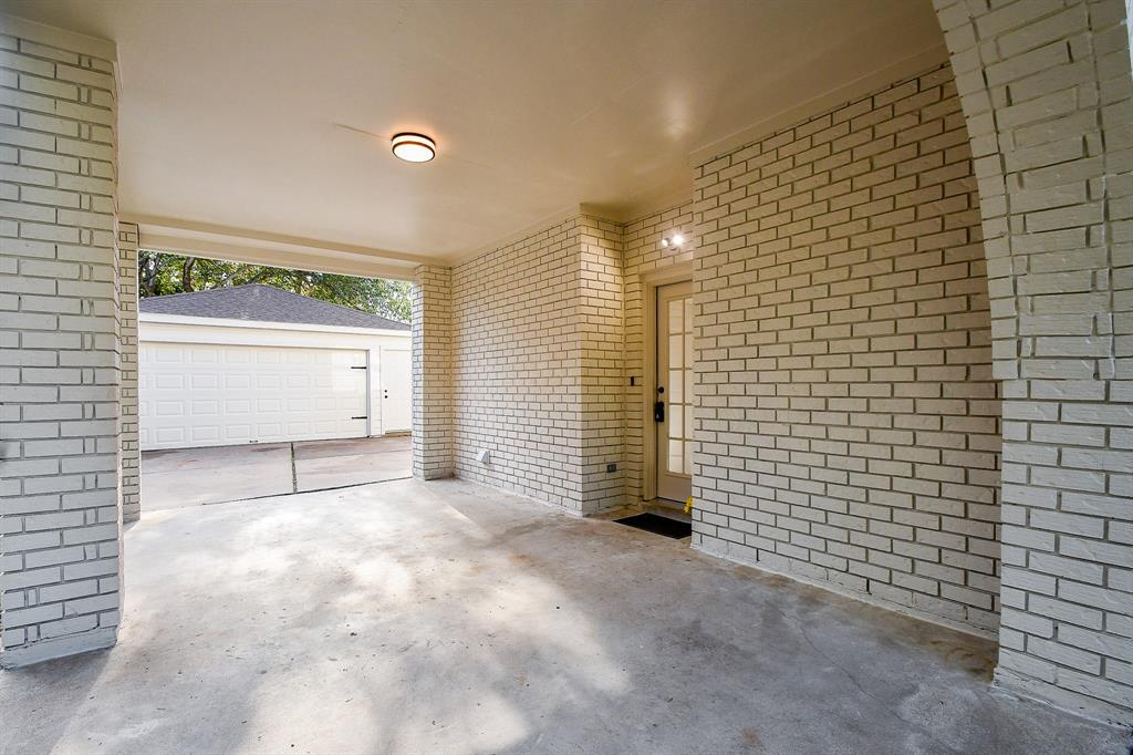 470 Everington Drive