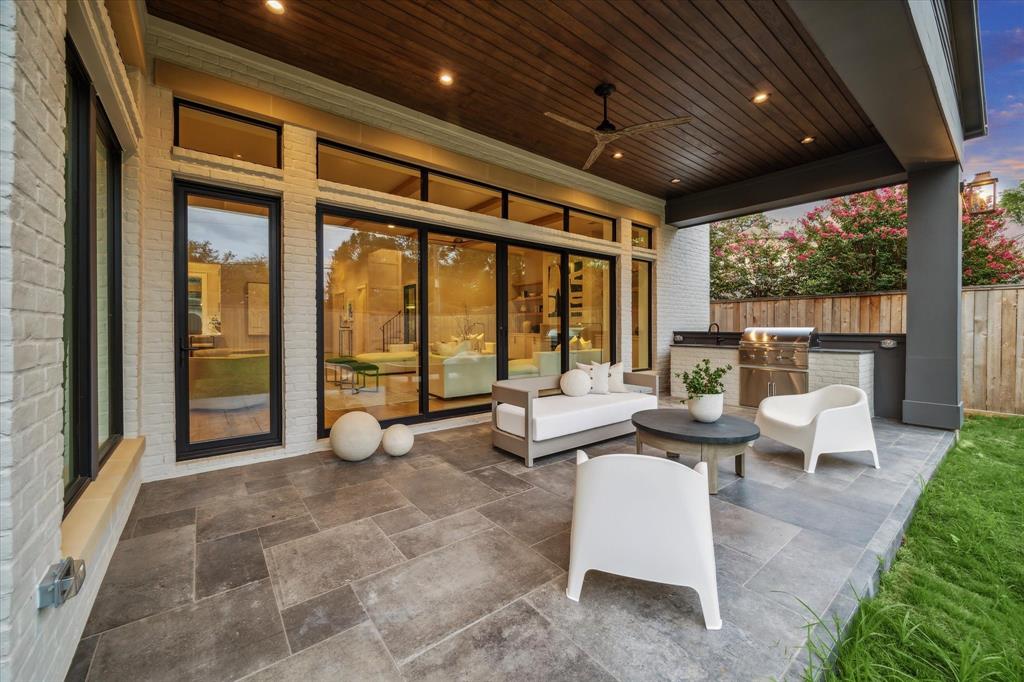 4719 Shetland Lane