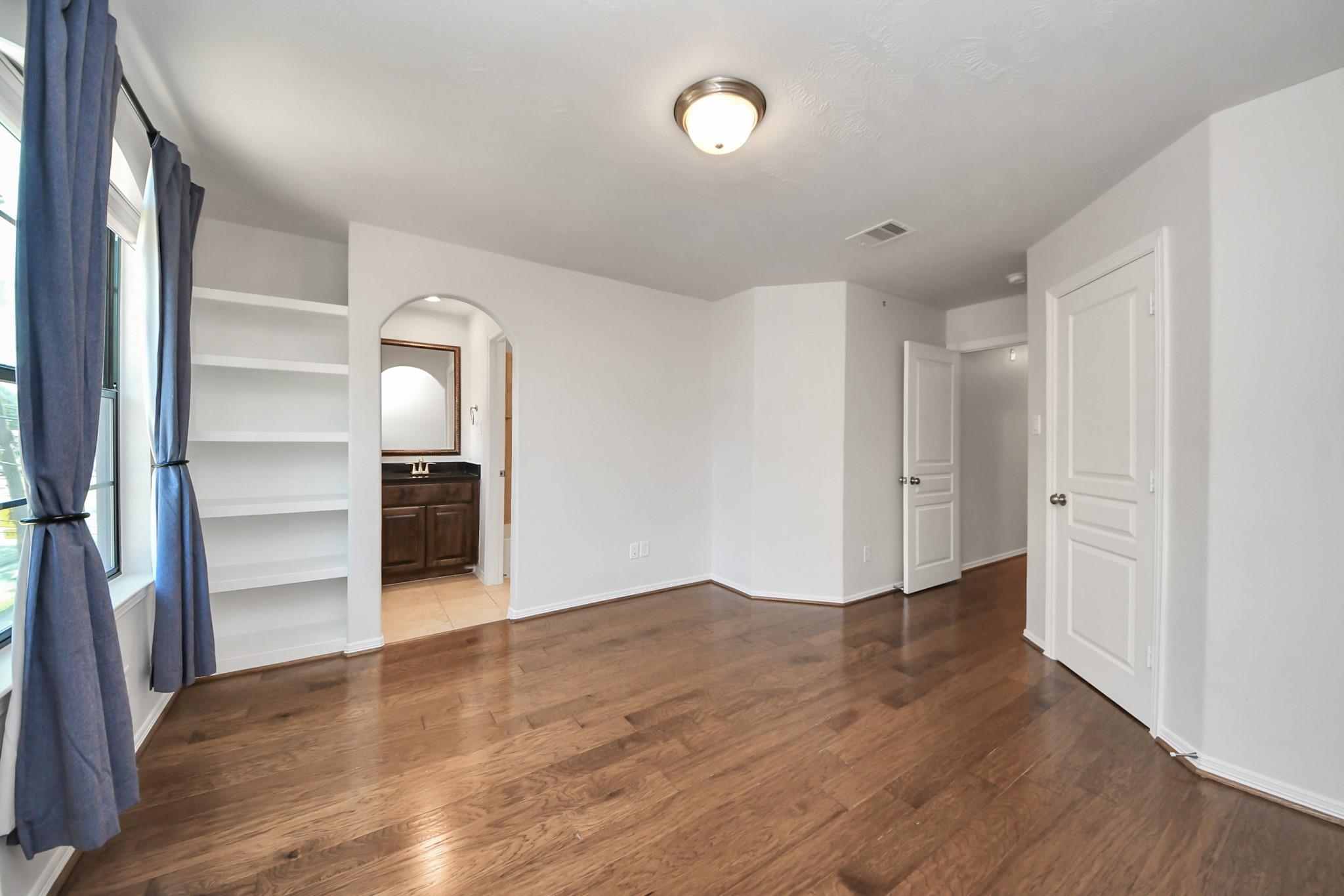 2508 Woodhead Street