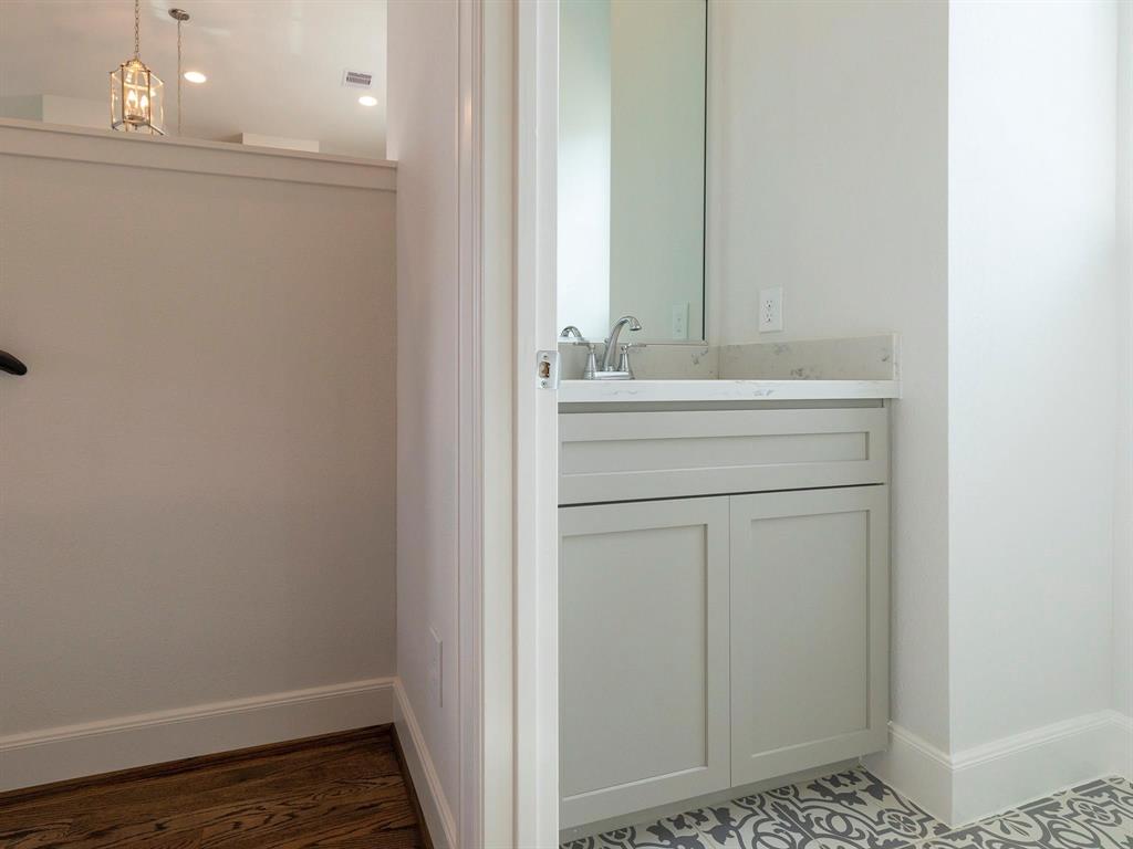 6331 Timbergrove Gardens Lane