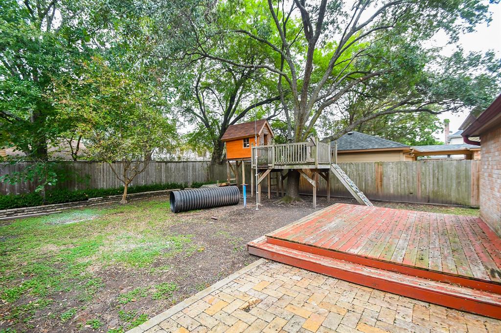 2003 Shadowbriar Drive