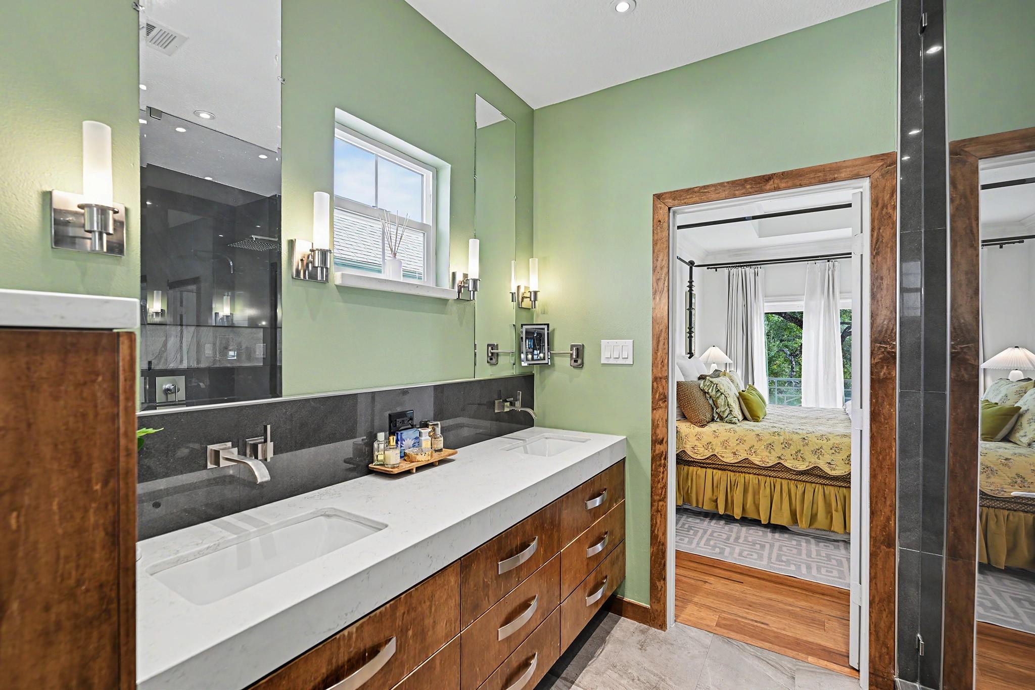 3011 Houston Avenue Unit: C