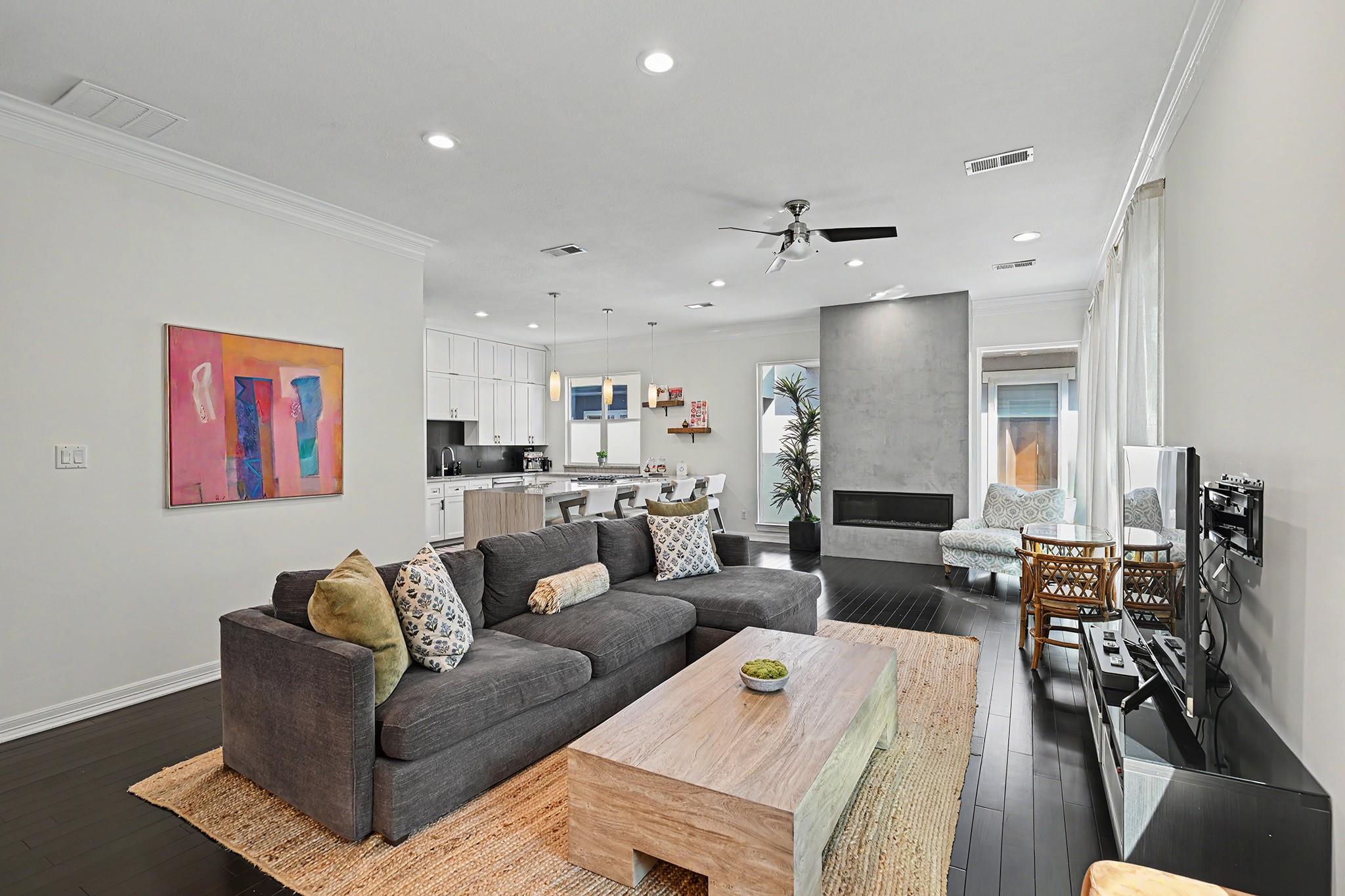 3011 Houston Avenue Unit: C