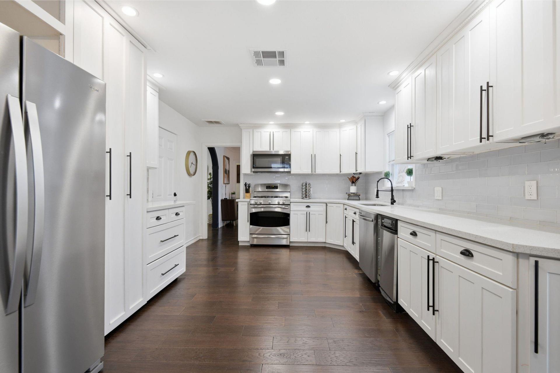 4125 Lymbar Drive