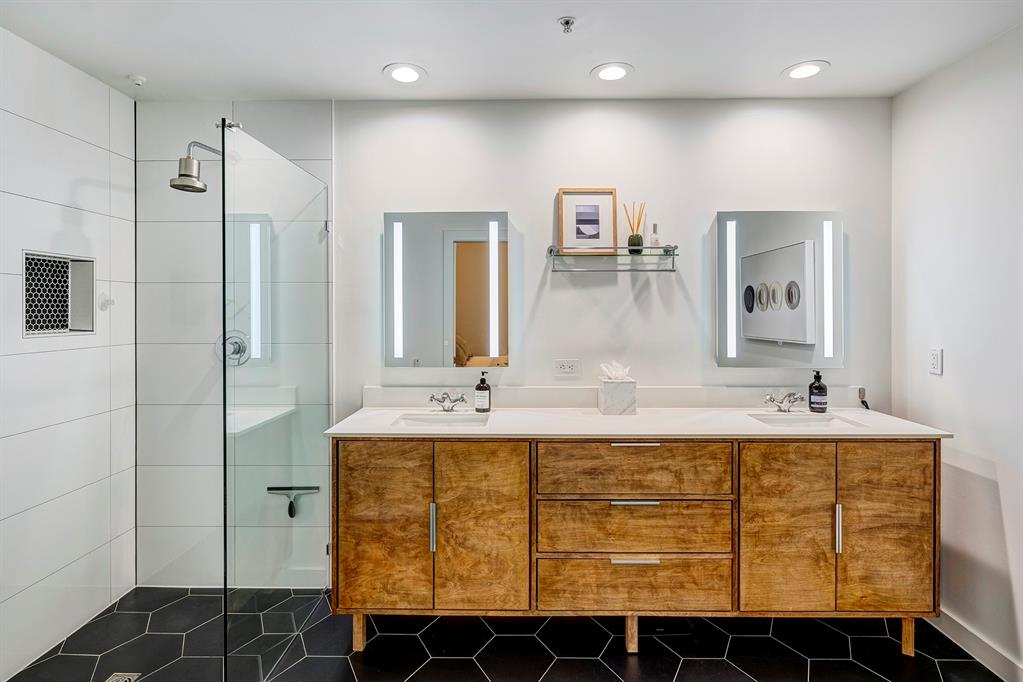 1312 Live Oak Street # 122